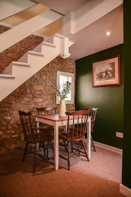 Witty Fox Cottage - 2 Bedrooms Bruton Eksteriør billede